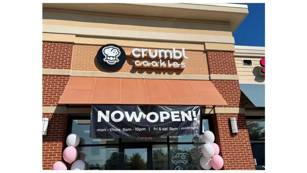 Crumbl Cookies Hours